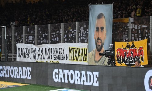 Po Zagrebu trčao s AEK-ovom zastavom i u majici s likom ubijenog Grka
