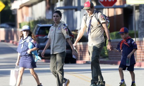 Mila Kunis i Ashton Kutcher rade sve kako bi ponovno stekli simpatije javnosti