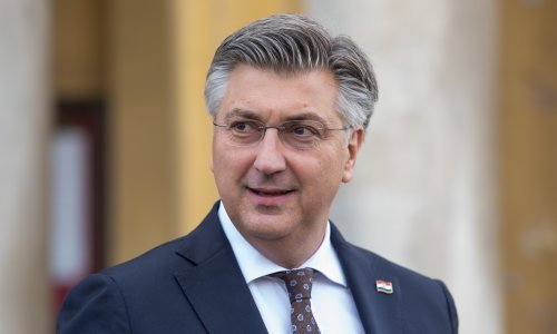 Plenković: Napisi o mojoj supruzi su zlonamjerni, a meni je to mali marketing