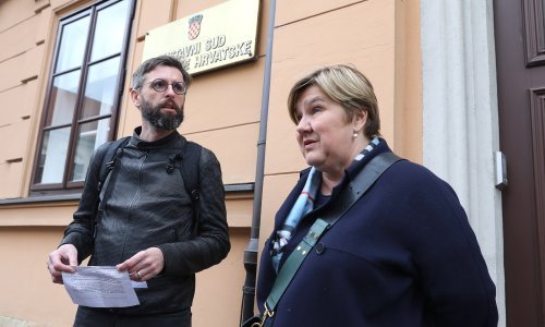 U ime obitelji požuruje Ustavni sud s donošenjem odluke za roditelje odgojitelje