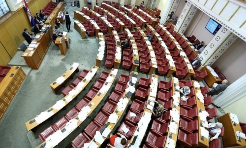 Hrvatska najviše u EU izdvaja za privilegije političara