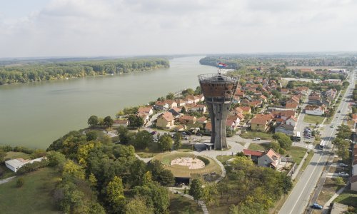 Vukovarci bespilotnim letjelicama pošumljavali zelene površine