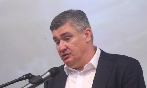 Zoranu Milanoviću muha letjela oko glave, pogledajte kako je reagirao