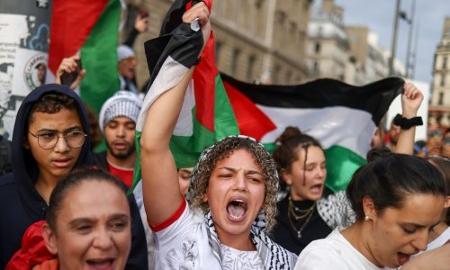 Vodenim topovima rastjeran propalestinski prosvjed u Parizu