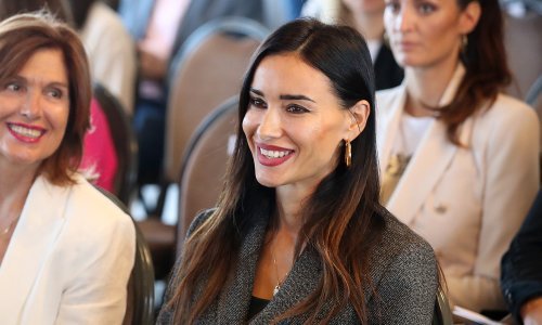 Iz javnog se života odavno povukla, no ovaj poziv Lana Banely nije mogla odbiti