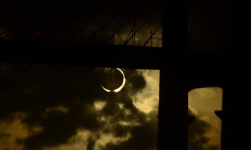 Pogledajte prekrasne snimke jučerašnje prstenaste pomrčine Sunca