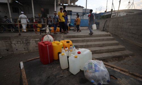 Zbog prenapučenosti, ruševina i manjka goriva problemi s distribucijom pomoći