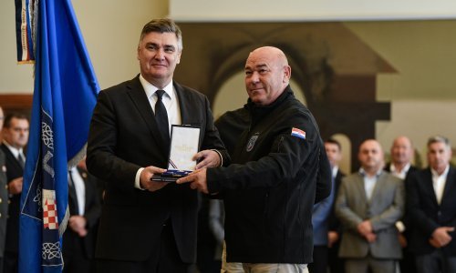 Milanović na dodjeli odlikovanja: Svijest o braniteljima sve čvršća u narodu