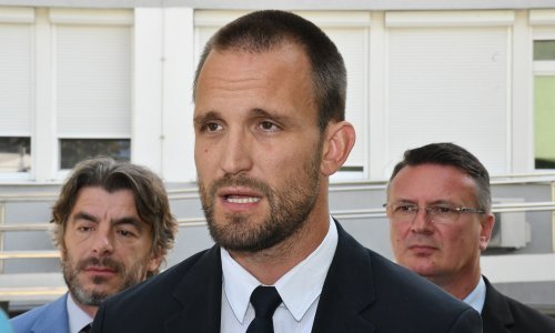 SDP-ov vijećnik prozvao Erlića; ministar: Moji roditelj grade obiteljsku kuću na zemlji u svom vlasništvu