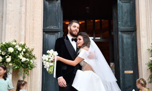 Adriana i Duje Ćaleta-Car krstili sina, a kumska čast pripala je bivšem reprezentativcu