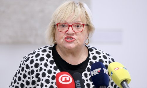 Mrak Taritaš premijeru: Ne 'trpajte' u isti zakon femicid i obračun s medijima