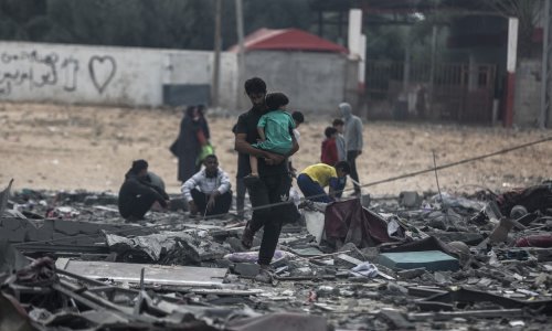 Prvi kamioni humanitarne pomoći teško da će ohrabriti blokirane Palestince u Gazi