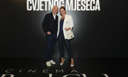 Nigdje bez njega: Sandra Bagarić modno usklađena sa suprugom u izlasku