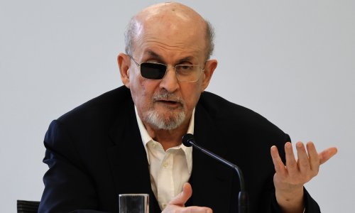 Salman Rushdie užasnut ratom: 'Pun sam loših predosjećaja'