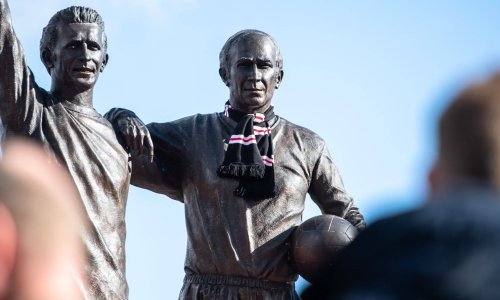 Manchester United odlučio odati počast Bobbyju Charltonu na utakmici Lige prvaka