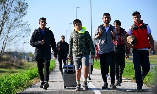 Migranti prolaze kroz Mađarsku, a Orban optužuje EU za neuspješnu kontrolu granica