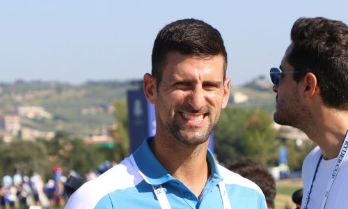Novak Đoković se popeo na pozornicu na koncertu Stjepana Hausera i zasvirao saksofon