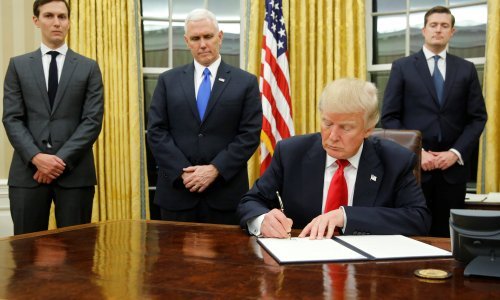 Trump će u subotu razgovarati s Hollandeom, Merkel i Putinom