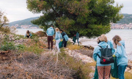 'It’s not water, it’s more': U akciji čišćenja kraj Trogira uklonjeno 400 kg otpada