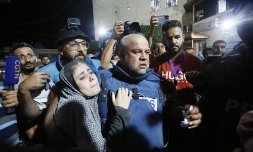 Novinar Al Jazeera dok je izvještavao doznao da mu je ubijena obitelj u izraelskom napadu