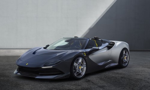 Ferrari pokazao SP-8: Jednokratni dvosjed s 3,9-litrenim V8 twin-turbo motorom