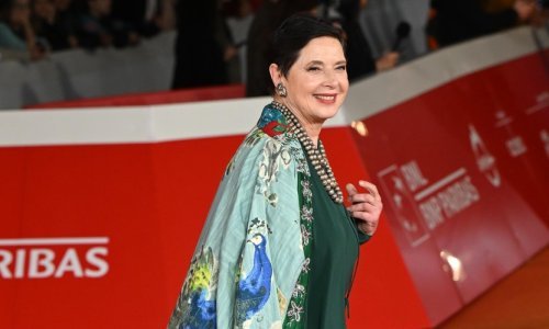 Udobnost je na cijeni: Isabella Rossellini prošetala crvenim tepihom u balerinkama
