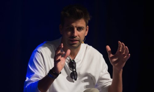 Kao u filmu: Gerard Pique propao kroz rupu u podu