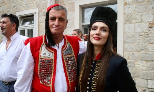 Je li Miro Bulj 'Janša za siromašne'? 'U Sinju nema migranata, samo izaziva mržnju i strah'