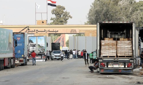 U Gazu preko prijelaza Rafah ušlo deset kamiona i liječnici