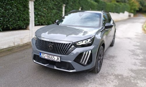 Isprobali smo novi Peugeot 2008: Osvježeni B-SUV još ljepši, novih tehnologija, a u EV verziji s jačim e-pogonom