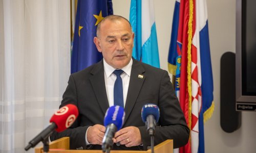 Ministar Medved: 'Penava opet politizira s obljetnicom u Vukovaru'