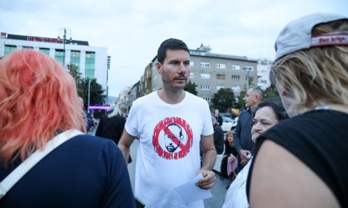 Pernar obilazi škole i snima djecu, roditelji i ravnatelji zabrinuti, evo što on kaže