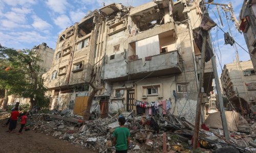 Izrael bombardira sjever Gaze, pojačava kopnenu operaciju