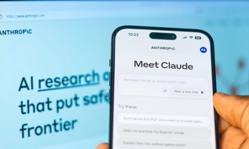 Natjecanje se zahuktava: Google ulaže do dvije milijarde dolara u OpenAI-jevog rivala