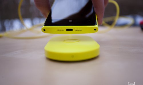 Kako dodati bežično punjenje na bilo koji mobitel?