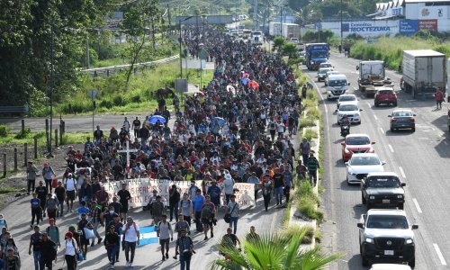 Na južnu granicu SAD-a stiže velika migrantska karavana. Što će napraviti Biden?