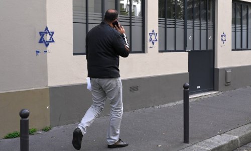 Antisemitski grafiti osvanuli u Parizu