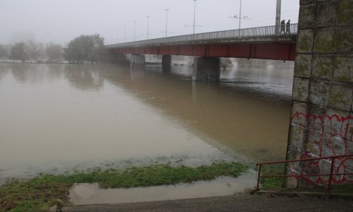 Posljedice obilnih kiša: Sava se u Zagrebu izlila iz korita