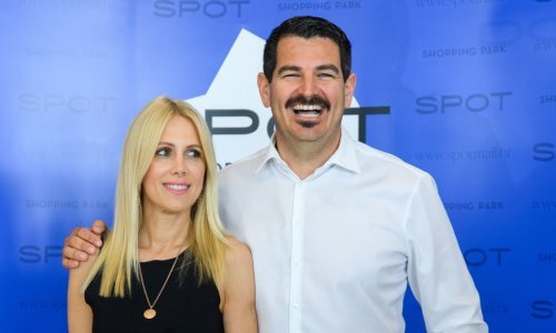 Peco i Silvija ponovo privlače pažnju, a on je poslao i zagonetnu poruku