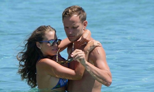 Ivan Rakitić i lijepa Raquel ne odustaju od javnih izljeva emocija