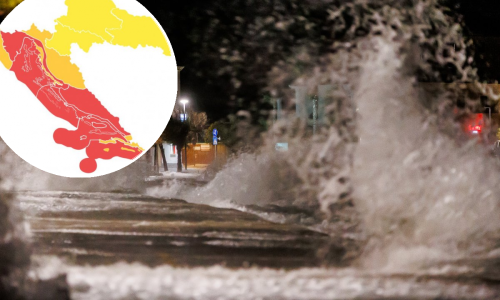 Ne izlazite! Na Jadranu upaljen crveni alarm, Slovenija u strahu od velikih poplava