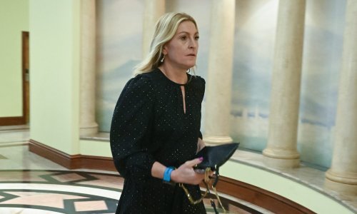 Janica Kostelić snimljena na Jarunu u šetnji s djecom