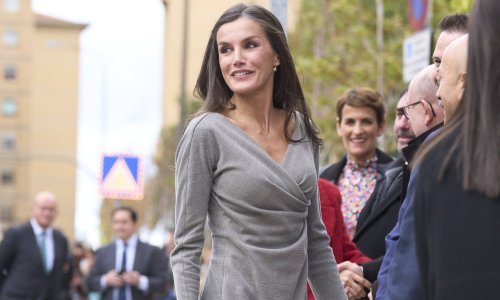 Sjajan stajling kraljice Letizije: Efektna haljina i upečatljive čizme savršen su spoj