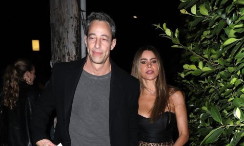 Svoju novu vezu više ne krije: Sofia Vergara u večernjem izlasku s uglednim kirurgom