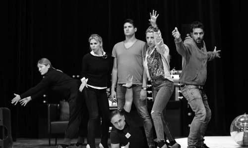 Kazalište Komedija najavljuje premijeru predstave 'Važno je zvati se Ernest'