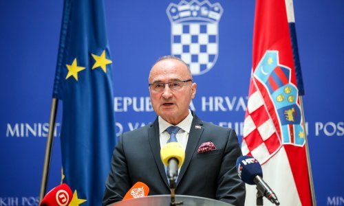 Objašnjavajući 'nespretni' poljubac, Grlić Radman žestoko se sukobio s Grbinom