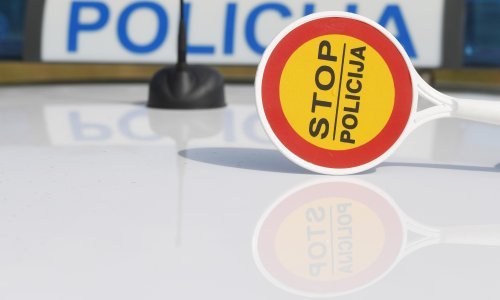 Teška nesreća u Zagrebu: Sudarila se tri auta, jedan kombi i vatrogasno vozilo