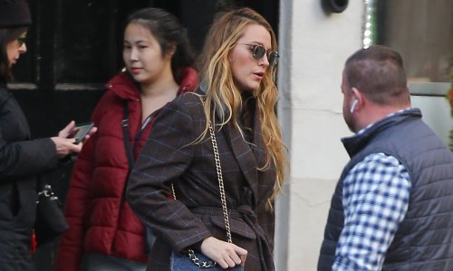 Cool stajling za jesen: Blake Lively zna nositi čizme koje danas imaju kultni status