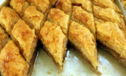Turska spašava grčke baklave