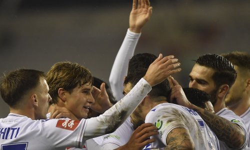 Pogledaje kako su Rokas Pukštas i Zvonimir Šarlija zapalili kišni Poljud